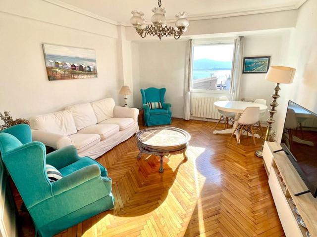 Piso en alquiler en Santander de 108 m2 photo 0