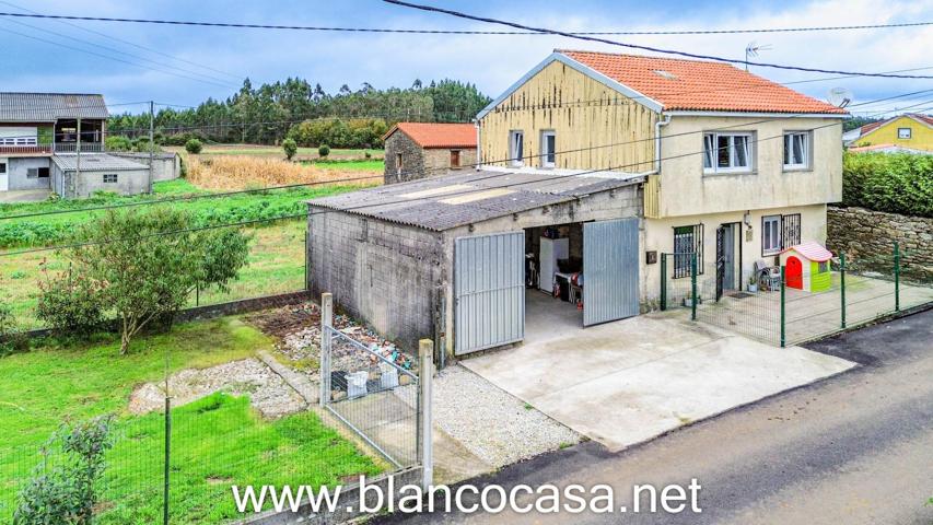 ¡Casa en Cuns, Coristanco(A Coruña): 211 m² y Terreno Cerrado por 109.990 €! photo 0