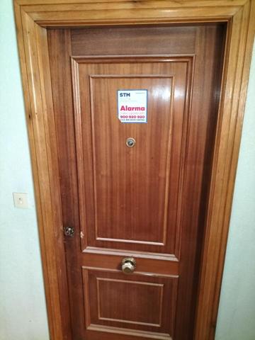 Piso en venta en Benavente de 99 m2 photo 0