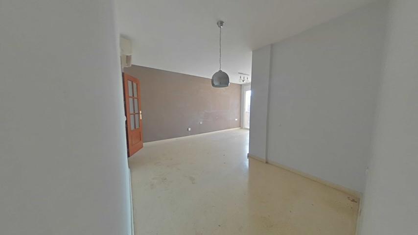 Piso En venta en Almeria, Almeria photo 0