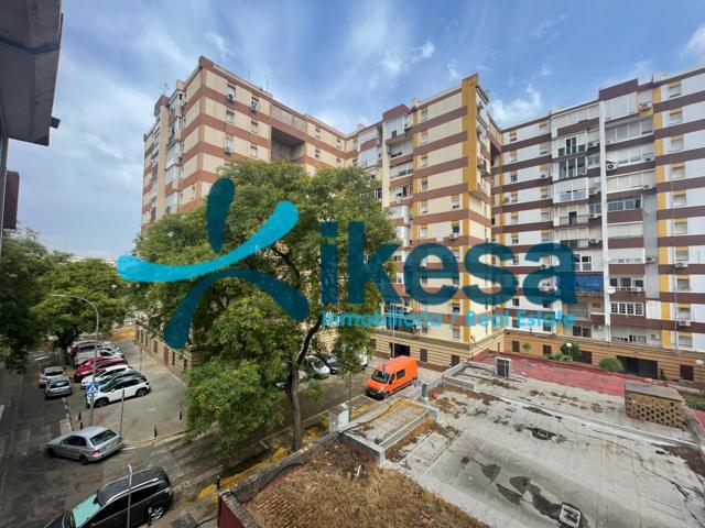 VENTA DE PISO EN ZONA MACARENA NORTE (SEVILLA) photo 0