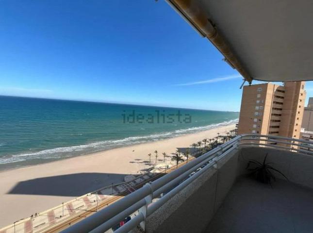 ALQUILER DE MARAVILLOSA VIVIENDA EN 1ª LINEA DE PLAYA DE MUCHAVISTA SIN AMOBLAR photo 0