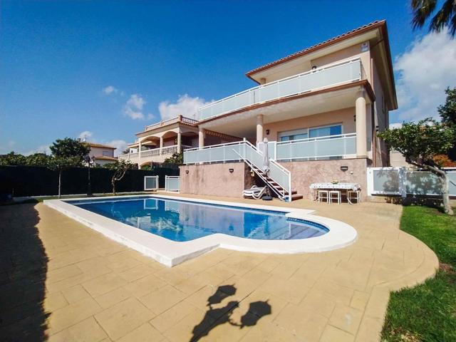 ESPECTACULAR CASA EN VENTA EN CUNIT RESIDENCIAL, AMPLITUD, CONFORT Y VISTAS AL MAR photo 0
