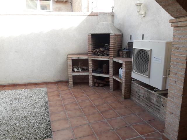 Unifamiliar Pareada En venta en Illescas photo 0