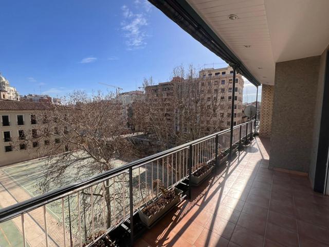 Alquiler de Piso en Sant Francesc photo 0