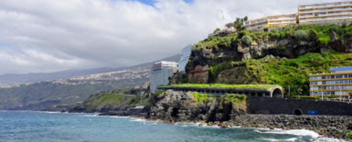 ¡Maravilloso edificio en PUERTO DE LA CRUZ! photo 0