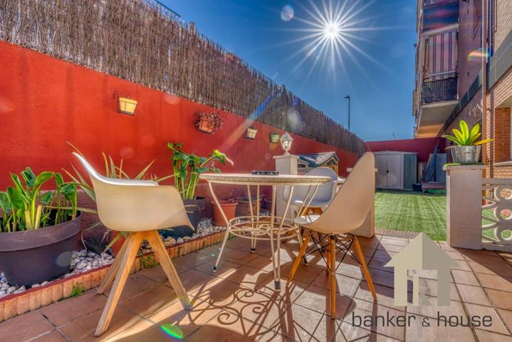 Bajos esquinero con 4hab dobles, terraza 108m, parking y trastero photo 0