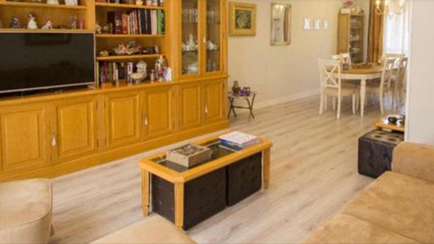 Unifamiliar Pareada En venta en Brunete photo 0