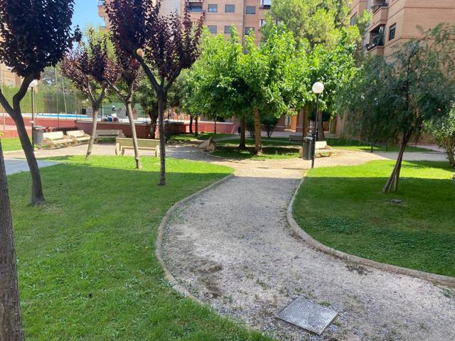 Se vende espectacular 4º piso en la zona Sur de Castellón photo 0