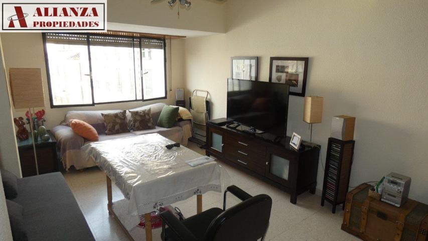 Piso en venta en Málaga de 78 m2 photo 0