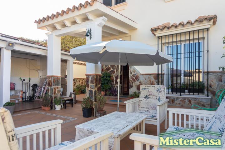 OCASION! pareado pozo albero, 4 dormitorios, 2 baños, porche, gran patio, MEJOR VER!! photo 0