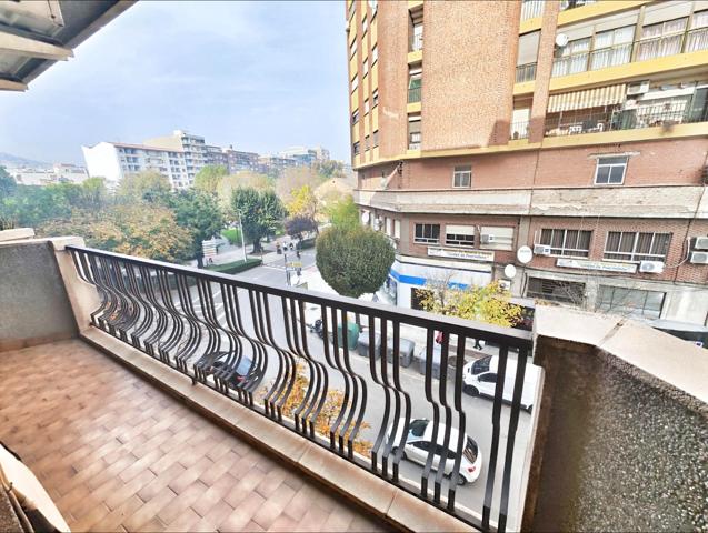 Piso en venta Paseo San Gregorio photo 0