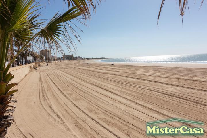 ¡¡EXCLUSIVA!! Chipiona . Piso a 50m de la playa photo 0