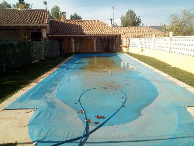 Se vende complejo rural en Las Lagunas de Ruidera que se compone de 3 chalet con piscina y jardín privado. COMPLEJO CATALOGADO CON 2 ESPIGAS photo 0