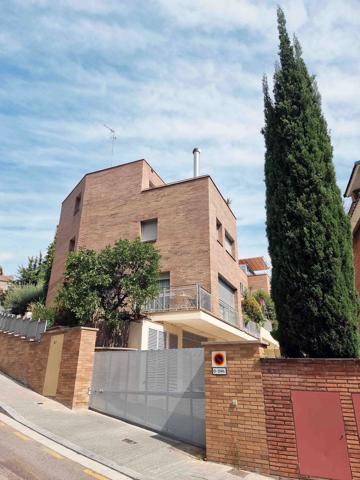 Casa En venta en Carrer De Jericó, Sant Genís Dels Agudells, Barcelona Capital photo 0