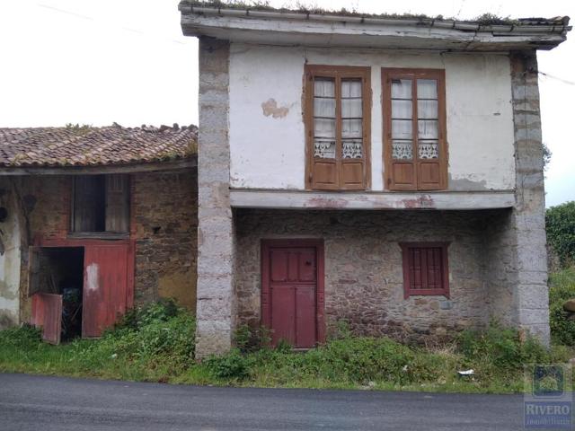 Casa, cuadra y finca edificable en La Peral (Illas) Asturias photo 0