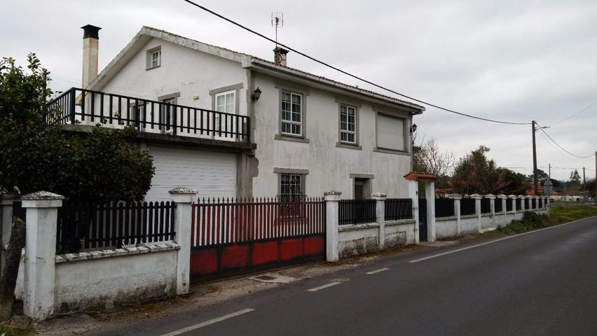 Casa En venta en Rua Laxes, Cacheiras, Teo photo 0
