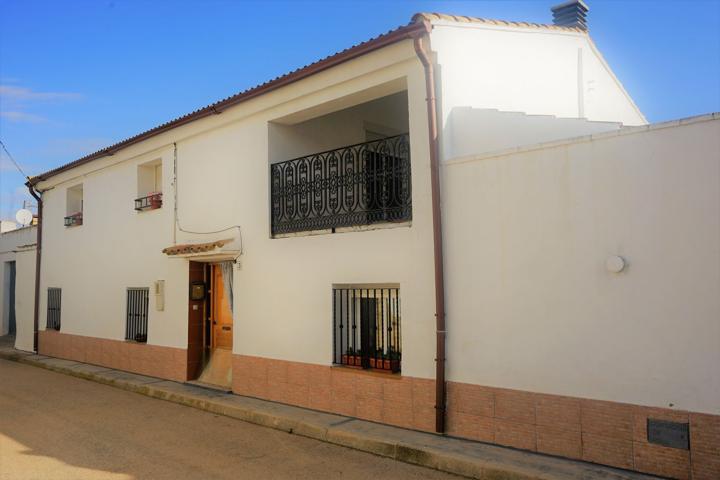 Casa En venta en Fernandez Cordoba, 3, Requena photo 0