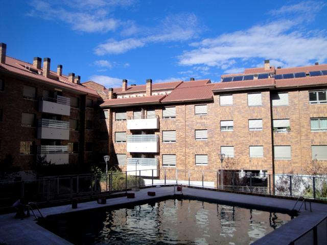 Piso En venta en Segovia Capital photo 0