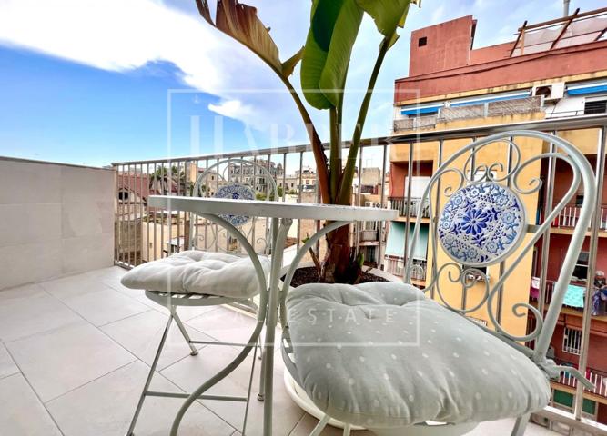 Lujoso apartamento con 2 habitaciones y balcón de 75m2 en el corazón de la Barceloneta con balcon photo 0