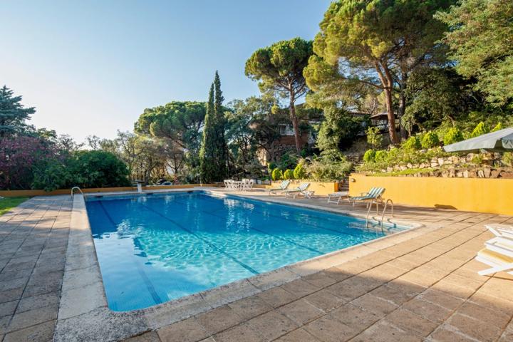Espectacular casa con 4 Hectáreas de terreno y gran piscina en Castell d'Aro-S'Agaró photo 0