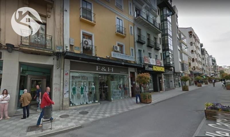 Se vende piso dividido en oficinas en pleno centro de Cuenca. También se puede alquilar por despachos photo 0