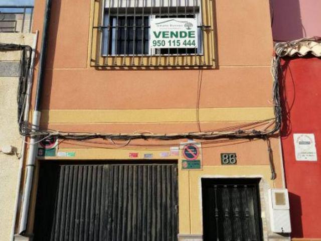 Casa - Chalet en venta en Almería de 150 m2 photo 0