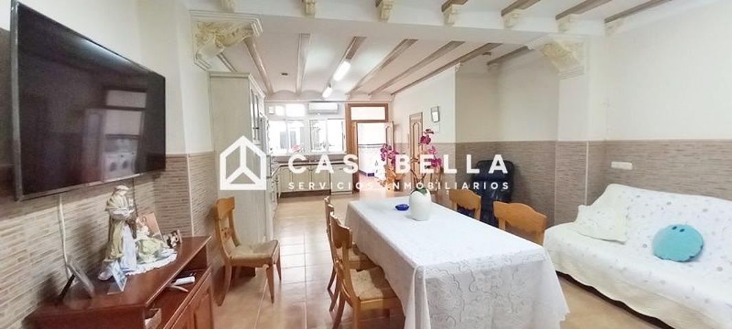 Casabella Inmobiliaria vende Casa en Sedaví en excelente punto de la población. photo 0