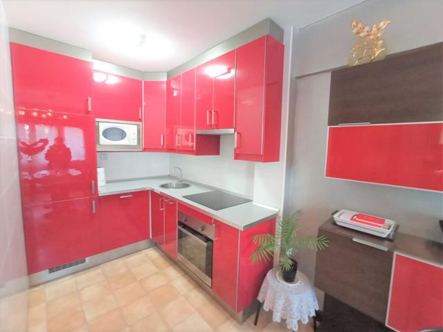 Vivienda para entrar a vivir en zona de Urki en Eibar. Consta de dos habitaciones, salón, cocina, baño y trastero. Ascensor. photo 0