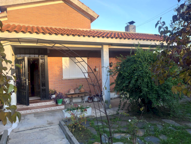 Casa - Chalet en venta en Villar del Olmo de 231 m2 photo 0