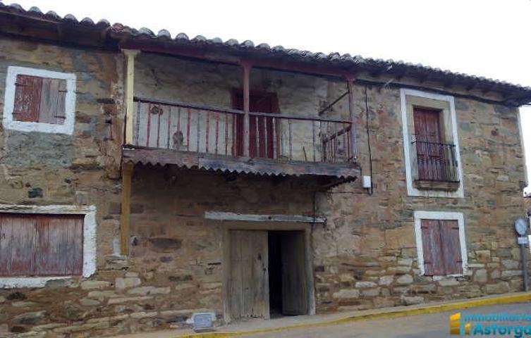 Casa En venta en Calle Juan De La Cruz, Val De San Lorenzo photo 0