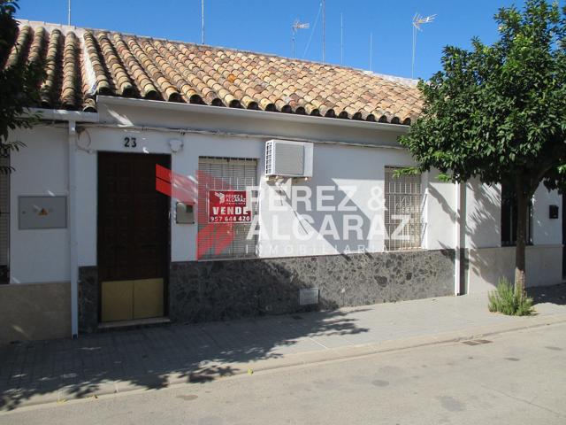 Casa En venta en Calle Lope De Vega, Palma Del Río photo 0