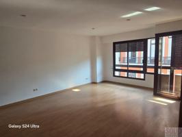 Piso En alquiler en Ciudad Vella, Valencia photo 0