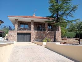 Casa En venta en Mirador Del Romero, Valdemorillo photo 0