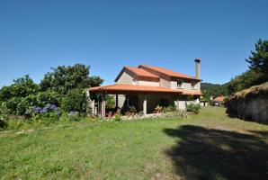 Casa En venta en Darbo, Cangas photo 0