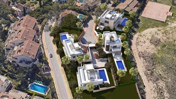 Villa de lujo Passivhaus en Río Real Golf de 5 dorm. con piscina exterior e interior con vistas al golf photo 0