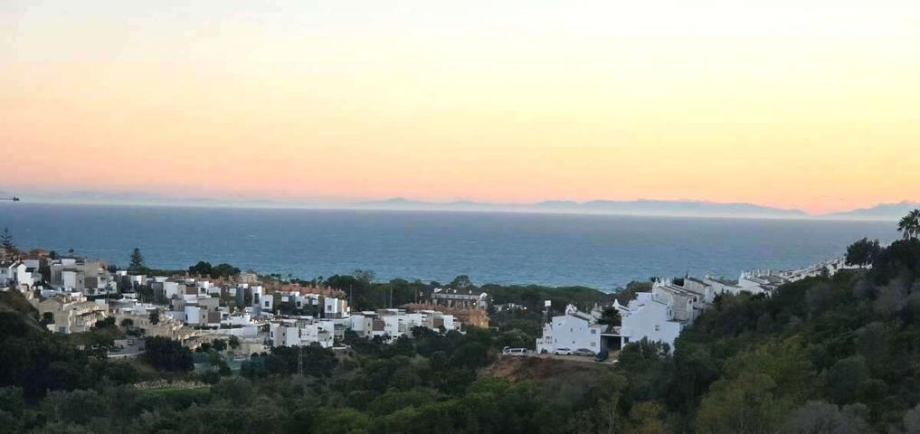 Probablemente, el apartamento con las mejores vistas de la Reserva de Marbella a la venta photo 0