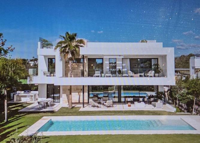 Villa a estrenar en la Milla de Oro en Marbella photo 0