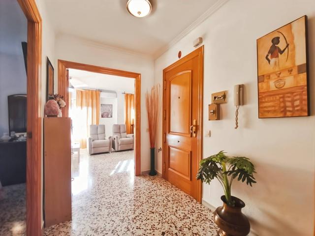 Piso En venta en Barrio La Esperanza, Almería photo 0