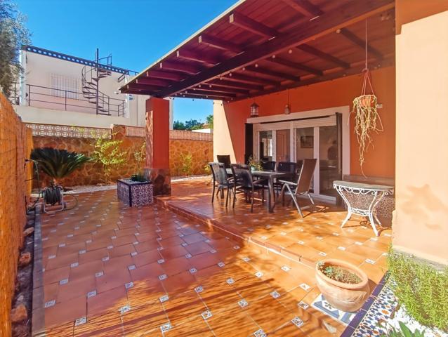 Casa En venta en Roquetas De Mar photo 0