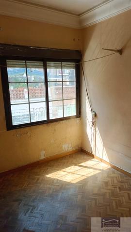 Unifamiliar Pareada En venta en Usera, Madrid photo 0