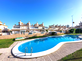 Casa De Campo En venta en Centro Comercial Zenia Boulevard, Orihuela Costa photo 0