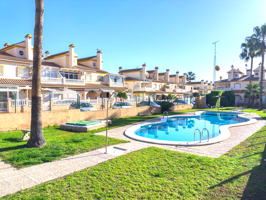 Casa De Campo En venta en Centro Comercial Zenia Boulevard, Orihuela Costa photo 0