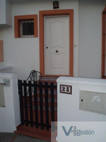 Unifamiliar Pareada En venta en Viñuela, Villamartín photo 0