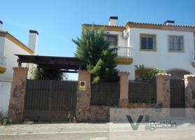 Casa En venta en Centro, Espartinas photo 0