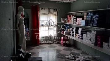 Local 90m2 photo 0