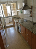 Venta de piso de 172 m2 construidos con 4 dormitorios y 2 baños ,1 plaza de garaje,en La Florida photo 0