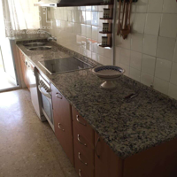 Venta de piso de 172 m2 construidos con 4 dormitorios y 2 baños ,1 plaza de garaje,en La Florida photo 0