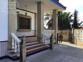 Venta de finca rural de 2.524 m2 de terreno con casa de 144 m2 construidos, pozo legalizado y piscina en Pilas photo 0