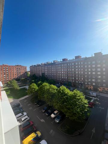 Piso En venta en La Calzada, Gijón photo 0